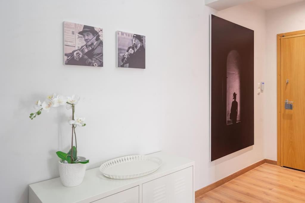 Modernised Athenian Apartment /W 2Br & 2Ba Buitenkant foto