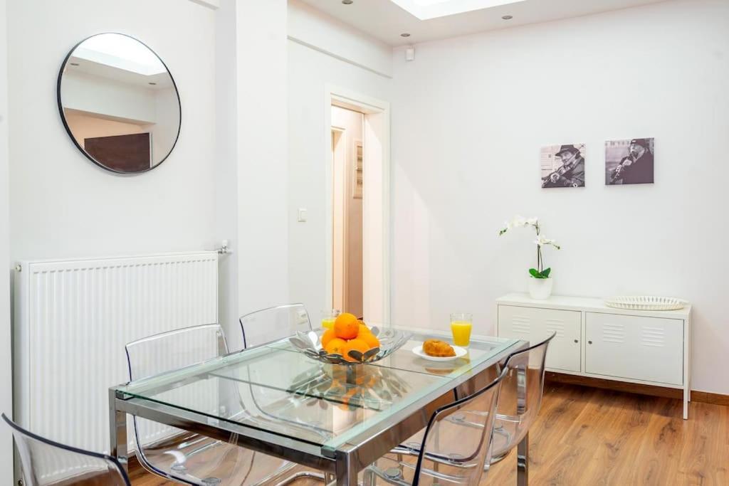 Modernised Athenian Apartment /W 2Br & 2Ba Buitenkant foto