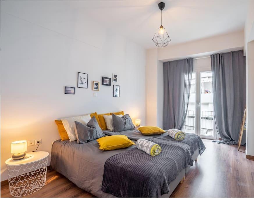 Modernised Athenian Apartment /W 2Br & 2Ba Buitenkant foto